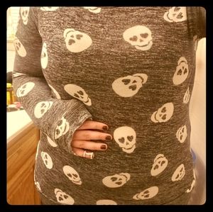 Light Skull Sweater